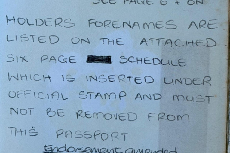 Ovaj čovek ima najduže ime na svetu: Sadrži preko 2.000 reči, a njegov pasoš je tek posebna priča (FOTO)