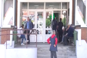 Haos u Vranju! Radnik lomio Dom zdravlja, pretio medicinarima