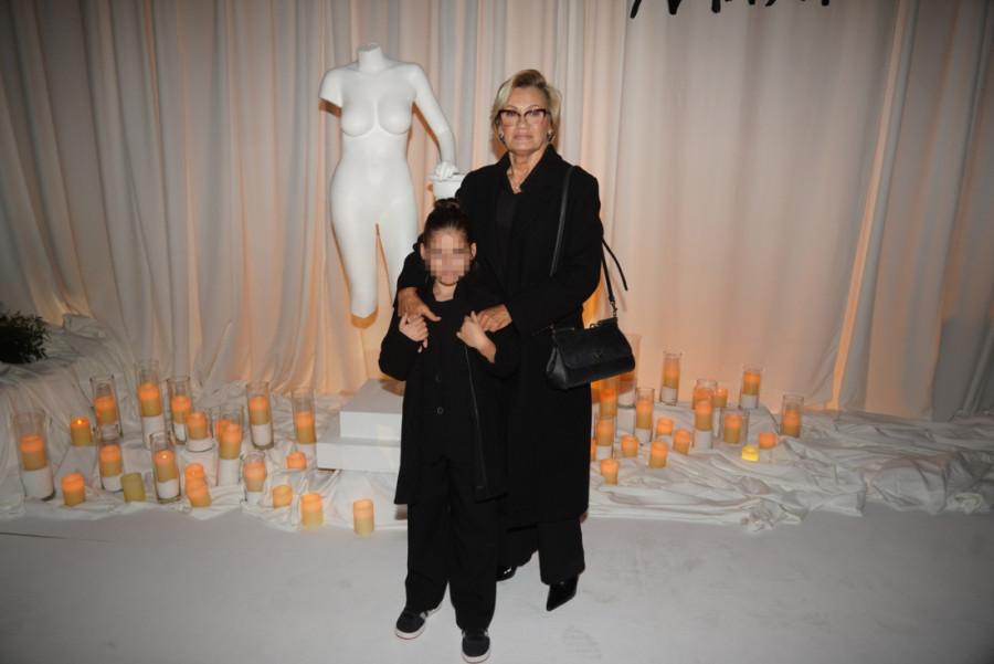 Mira Bekvalac roni suze zbog Nataše: Ćerka Dragana pokušava da je uteši