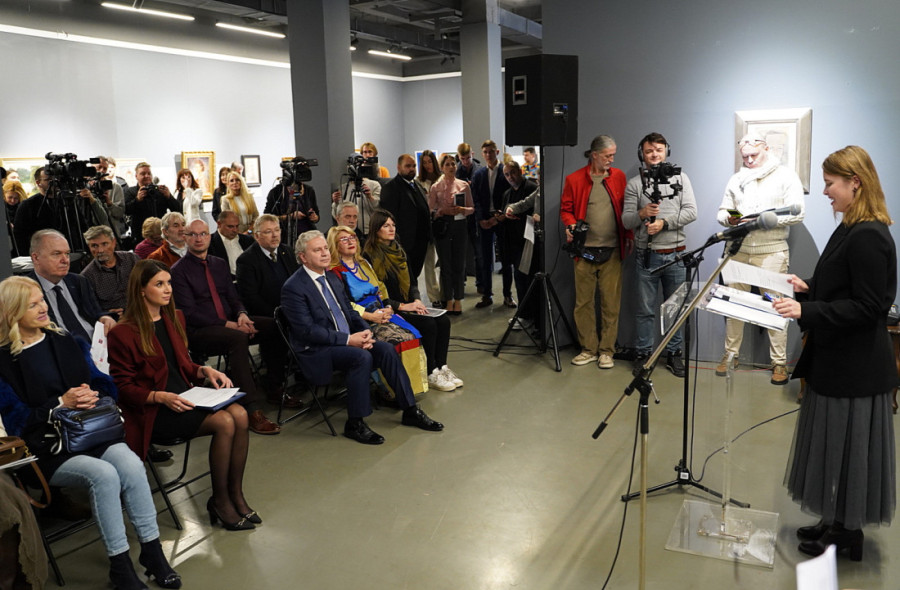 U Beogradu otvorena izložba zbog koje bi bilo gde u Evropi došla policija (FOTO)