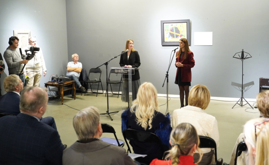 U Beogradu otvorena izložba zbog koje bi bilo gde u Evropi došla policija (FOTO)