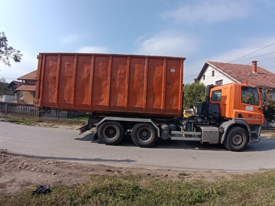 "Gradska čistoća" i Fondacija "Zajedno za osmeh" pomogle porodici Mladenović iz Borče