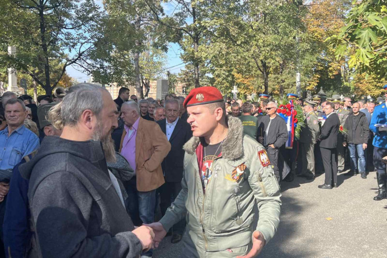 Istorija će upamtiti našeg generala: Sahranjen Nebojša Pavković (FOTO/VIDEO)