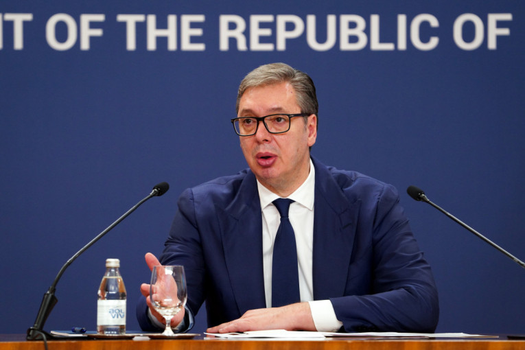 Vučić prima ambasadora Bugarske u oproštajnu posetu