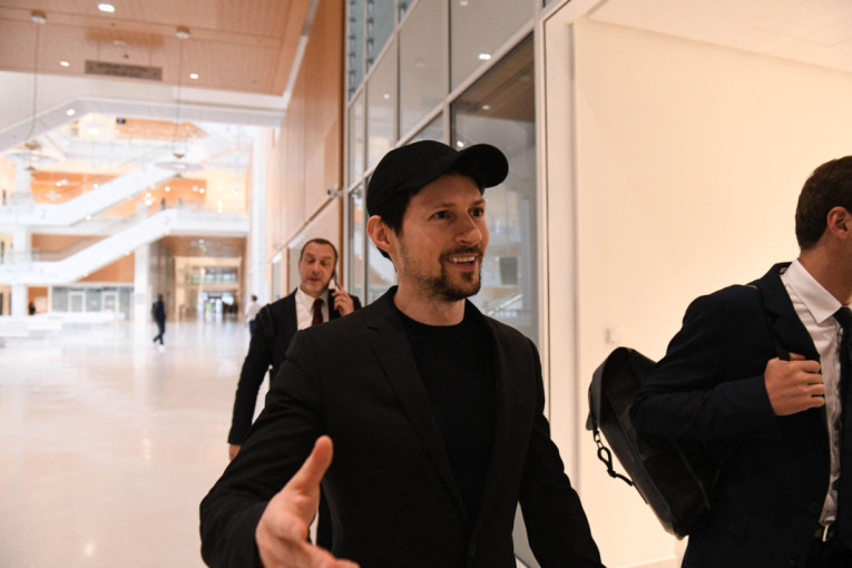 Pavel Durov ismejao Pariz: Rado bih kupio ukradeni nakit, ali ga ne bih vratio Luvru