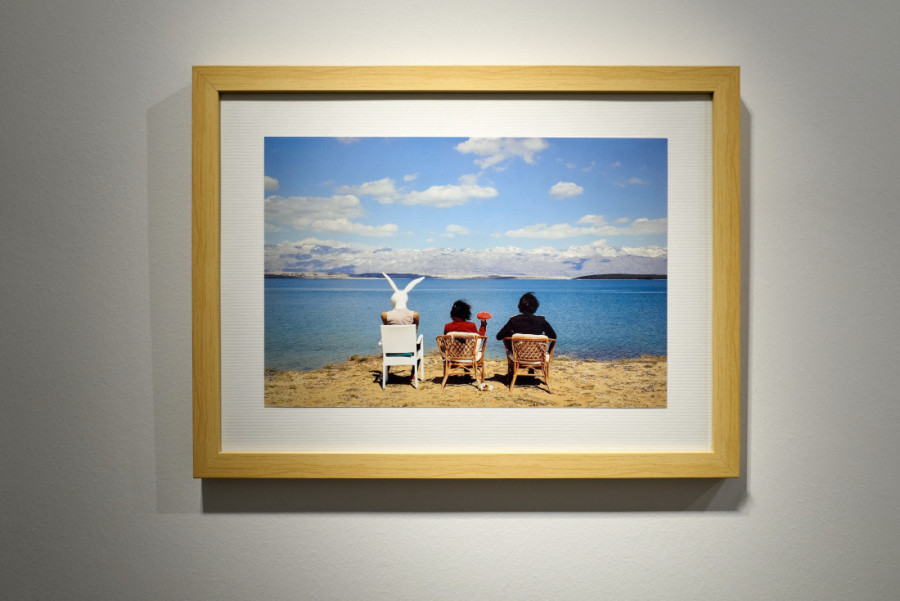 Košmarni bal pod maskama koje se tope pod granatama i požarima: Izložba "Četvrti Trijenale MNMU: Ekscentrici" (FOTO)