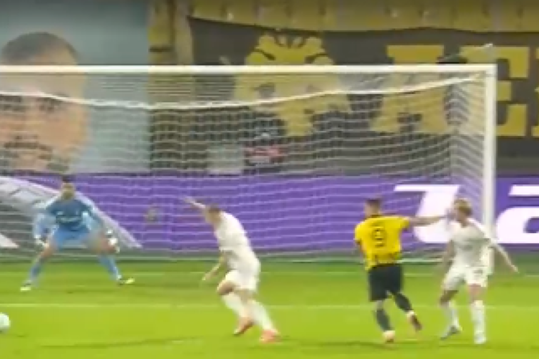 Mijat do Luke i gol pod prečku: Pogledajte kombinaciju Srba, kao i sve hajlajtse u goleadi AEK-a u FULL HD (VIDEO)