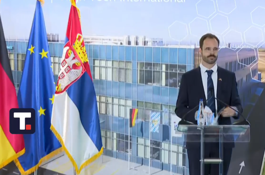 Otvorena fabrika kompanije Milbauer u Staroj Pazovi: Predsednik Vučić -  Ovo je jedan od kamena temeljaca moderne Srbije! (VIDEO)