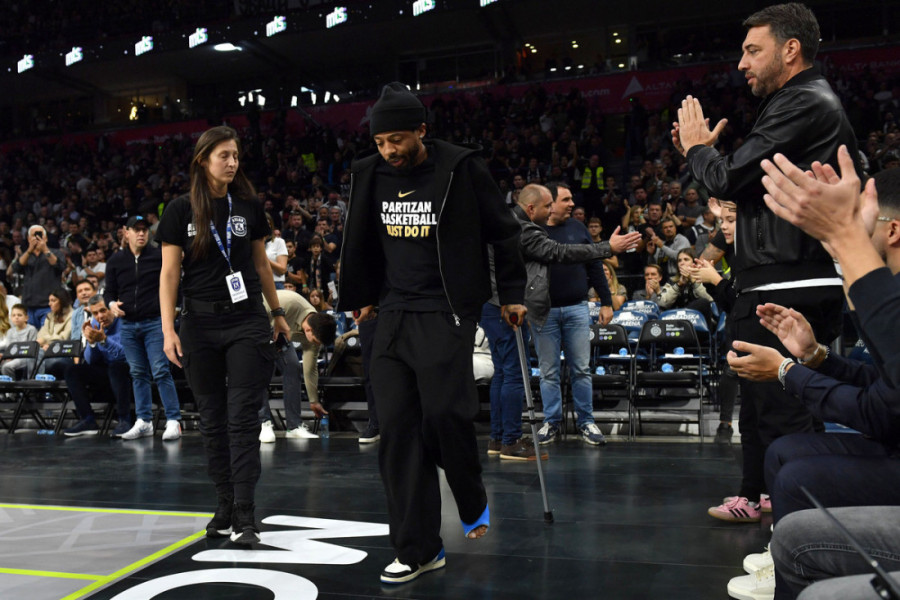Partizan nije izdržao nalete furioznih Parižana: Ifi nerešiva enigma za crno-bele (FOTO/VIDEO)
