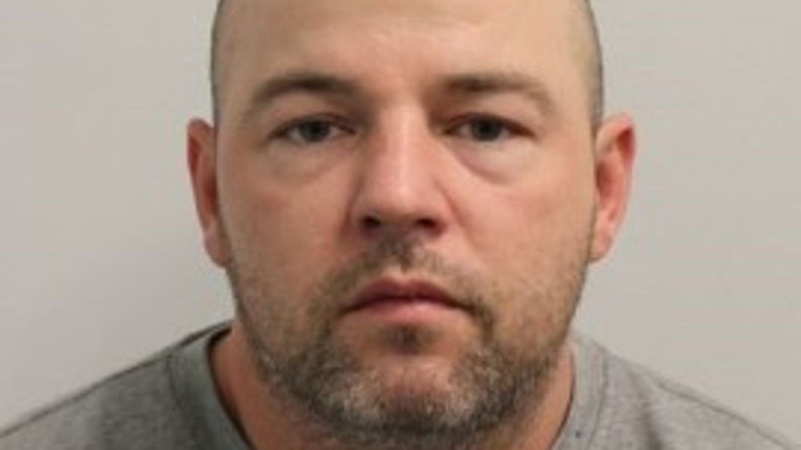 Zatvorenik greškom pušten, u toku potera za njim: Trebalo da bude deportovan, plaše se da će da počini novi zločin