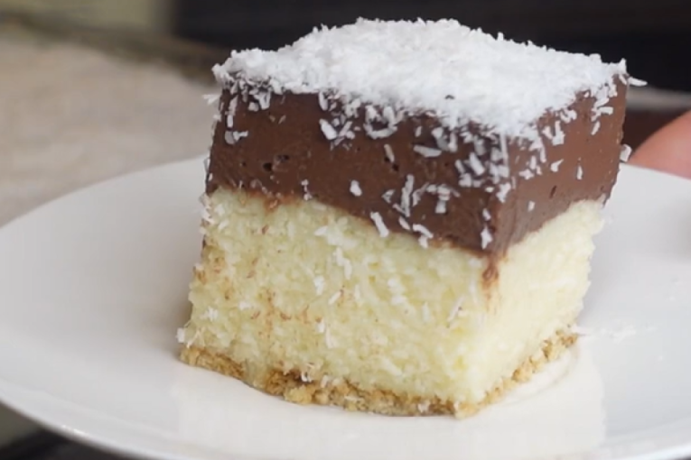 Recept dana: Torta sa orasima i čokoladom će vas osvojiti svojim bogatim ukusom