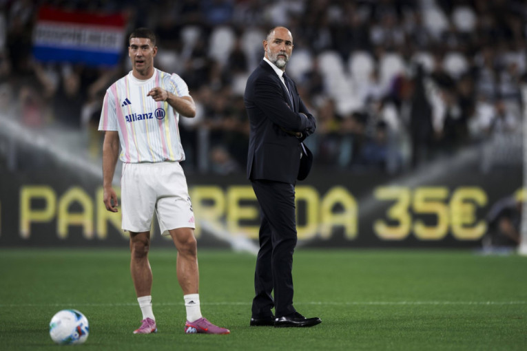 Vlahović ostao bez trenera: Juventus otpustio Igora Tudora!