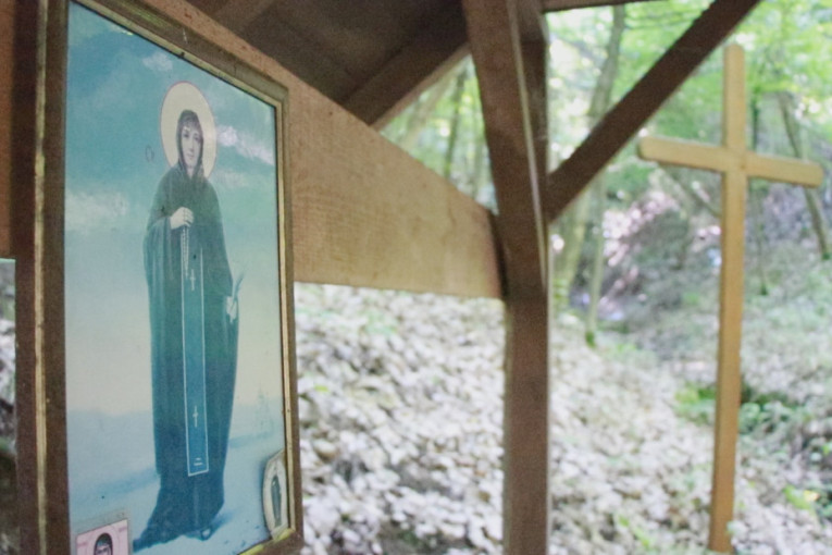 Čudotvorna voda sa izvora Svete Petke: Drvoseči zarasle rane preko noći, izlečila se poznata glumica, a mnogi parovi dobili decu