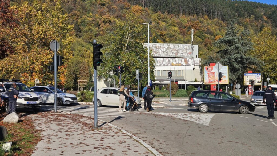 Saobraćajni pakao: Zbog rekonstrukcije najprometnijeg puta nastao potpuni kolaps, ovo je jedini spas (FOTO)