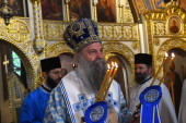 Kalemegdan u znaku svetiteljke: Patrijarh Porfirije služio liturgiju povodom Svete Petke (FOTO)