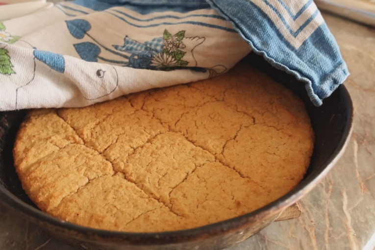 Da li ste znali šta sve može da se napravi od belog luka? Milena iz Idvora izumela neobične recepte i stvorila pravi delikates (FOTO)