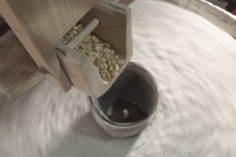 Od hrane za sirotinju do svetskog delikatesa: Srpska proja se našla na listi najboljih 50 hlebova na svetu (FOTO)