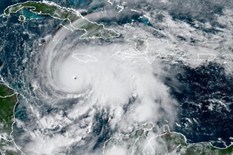 Uragan Melisa hara Karibima: Na Jamajci najmanje četiri žrtve!