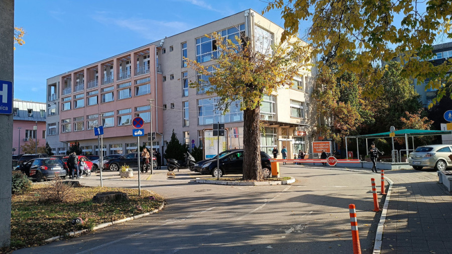 Oba sina mu bila u kombiju: Jedan stradao, drugi u teškom stanju! Oglasio se otac - vozio je trener!