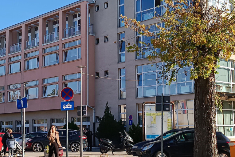 Oba sina mu bila u kombiju: Jedan stradao, drugi u teškom stanju! Oglasio se otac - vozio je trener!