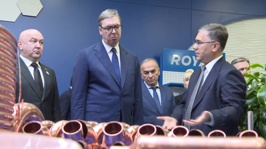 Predsednik Vučić: Deo blokadera ne krije da mrzi Srbiju, nije čudno što je prekrečen mural! (VIDEO)