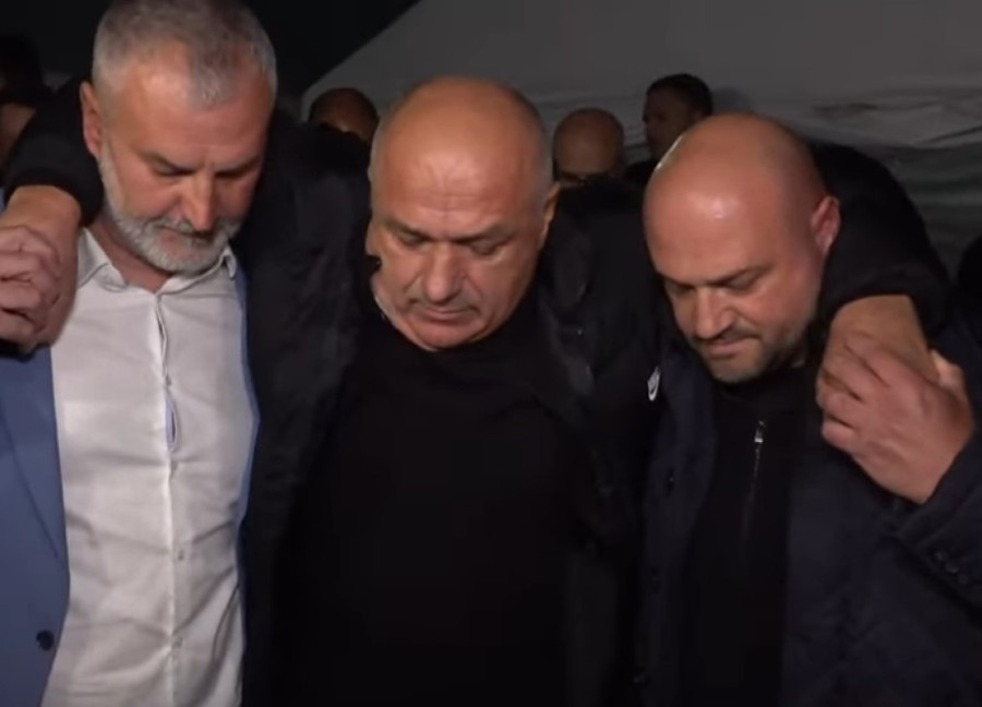 Snaga junačka! Prva izjava Milana koji je bio upucan ispred Skupštine: Ne mogu nas uplašiti oružjem!