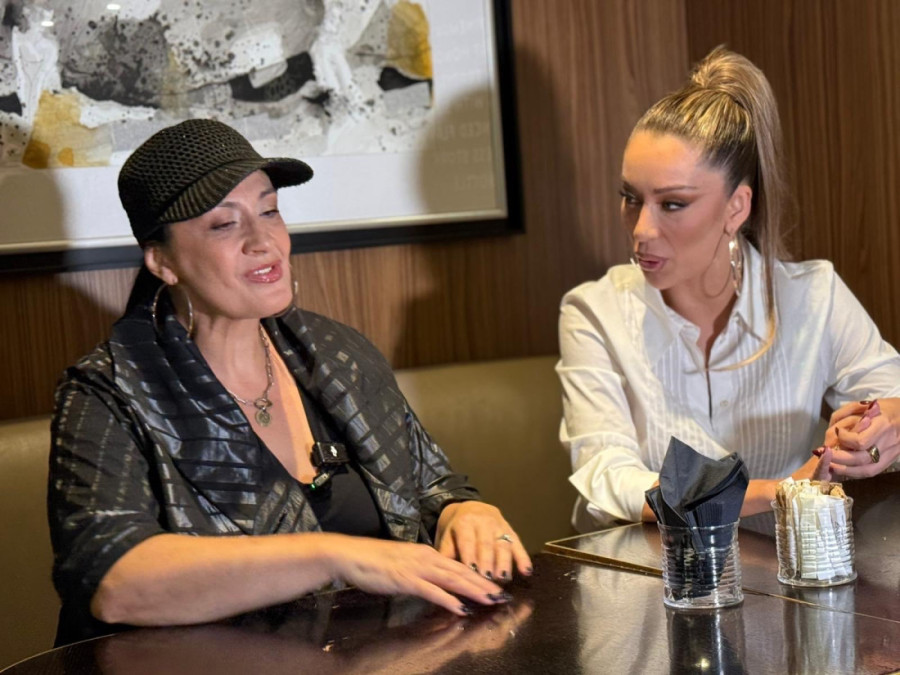 Tea Tairović stigla u Skoplje! Sve je spremno za večerašnji spektakl, uslikana je na generalnoj probi (VIDEO)