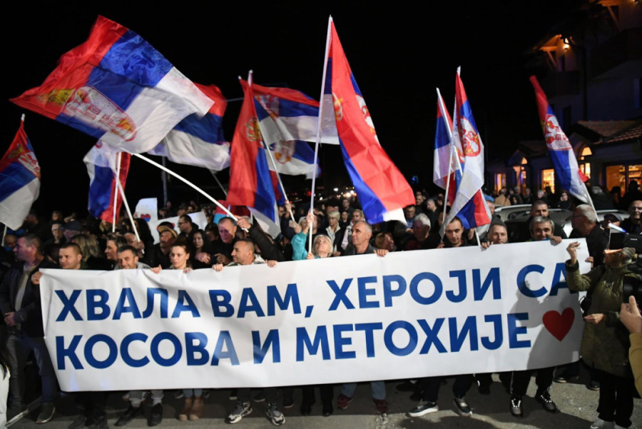 Kod Ušća organizovan veličanstven doček za Srbe pešake sa KiM: Put nije lak, ali izdržaćemo! (FOTO/VIDEO)