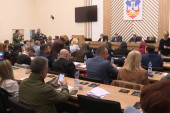 Mirković (SNS) u Skupštini grada: Mi radimo za građane, a opozicija neće ni na sednicu (VIDEO)