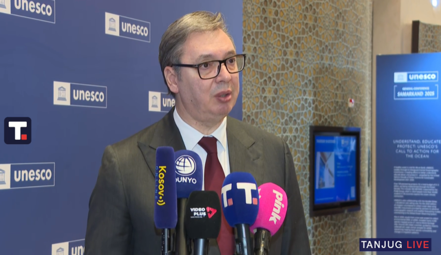 "Pobeđuju oni koji vole Srbiju": Snažna poruka predsednika Vučića (VIDEO)