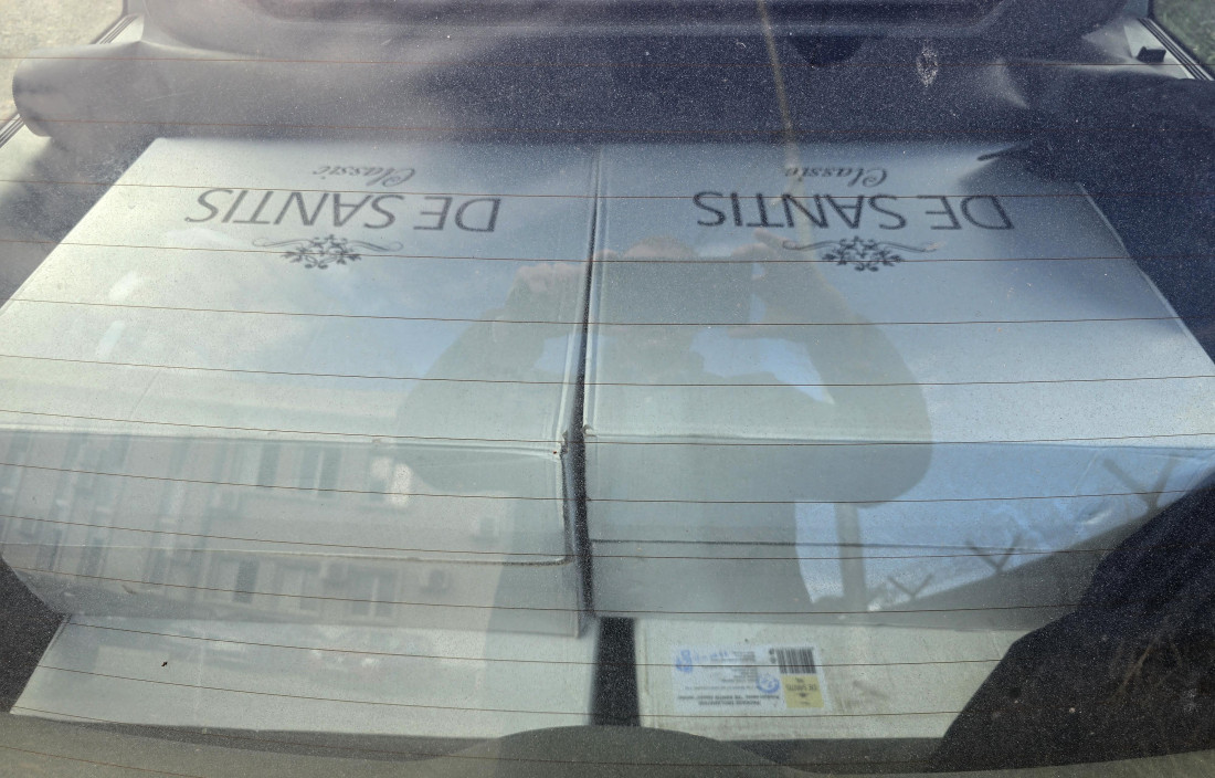 Skladište puno šverca: Operativci SBPOK-a našli cigarete i gomilu keša (FOTO)