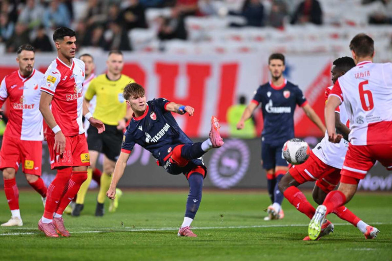 Rodrigao i Mateus "ukrali" trofej Vojvodini! Hajlajtsi Zvezdinog Kup slavlja - povratak iz mrtvih, pa penal drama! (VIDEO)