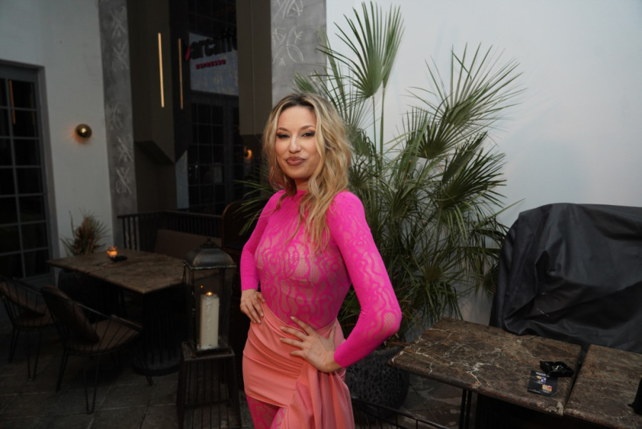 Rada Manojlović kupuje koze: Pevačica rešila da proširi porodično gazdinstvo u Četerežu