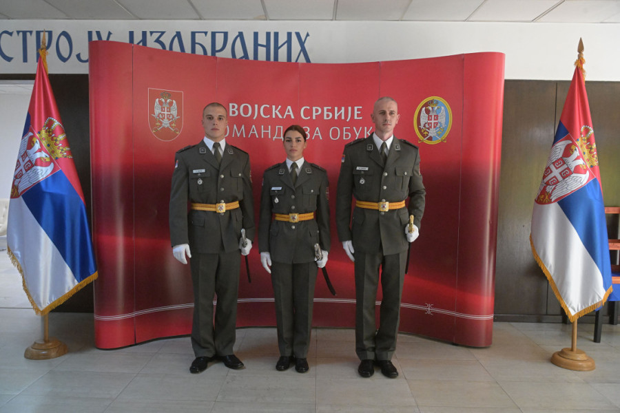 Obučeni da služe otadžbini! U Domu Garde promovisano novih 151 podoficira Vojske Srbije