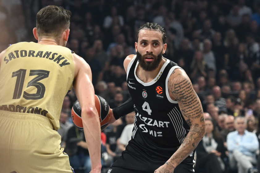 Bogdan opet na klupi: Ipak, za utehu je Lenardov koš za pobedu uz zvuk sirene (VIDEO)