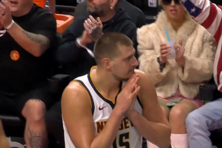 Jokić nije mogao da veruje! Kako ovo nije faul, pitao se Srbin, a pitamo se i mi! (VIDEO)