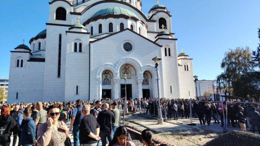 Mladi masovno pune crkve, a razlog će vas iznenaditi: Ovo im je postalo važnije od svega