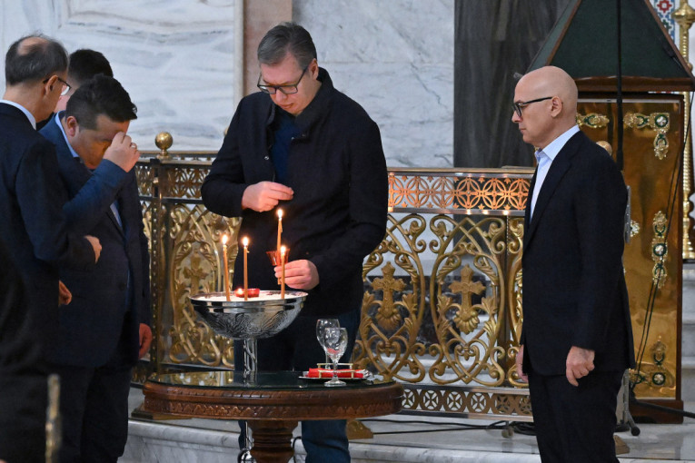 Vučić: Najvažnije je da Srbija bude dostojanstvena i ujedinjena