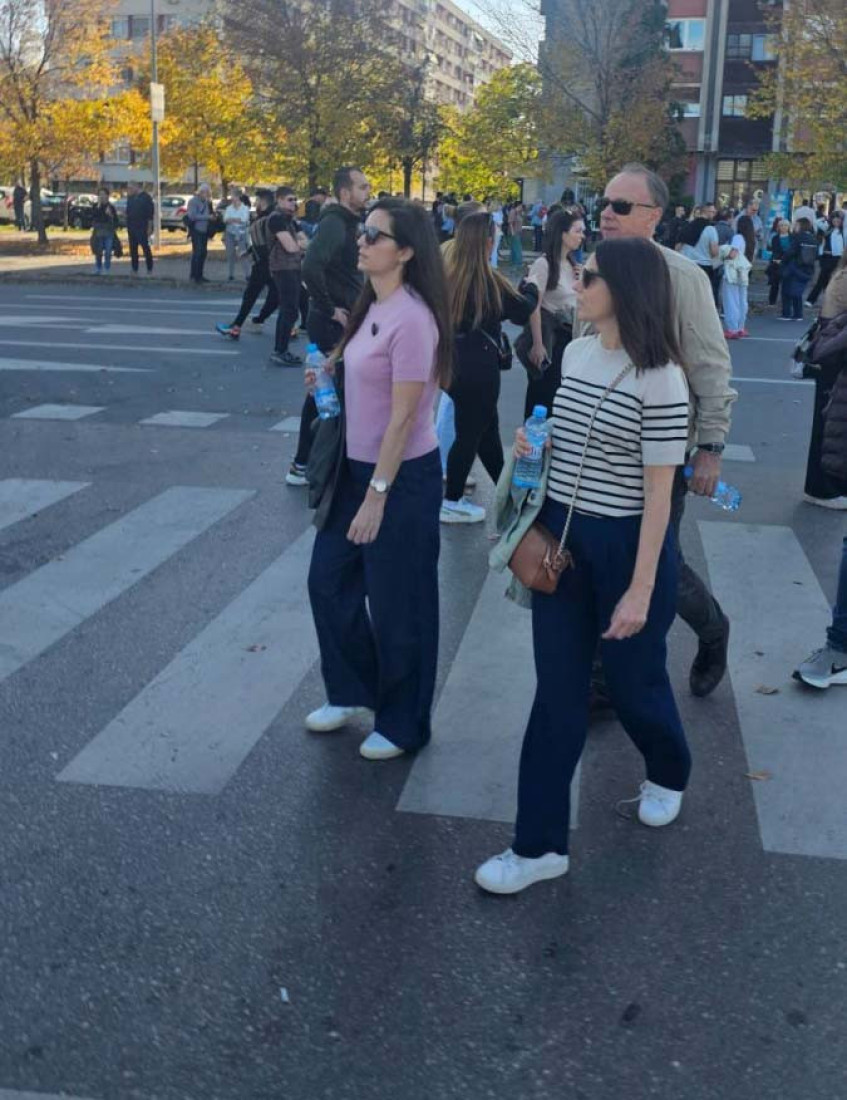 Oglasio se MUP: Na skupu u piku bilo prisutno oko 39.000 ljudi! Novi Sad se ispraznio (FOTO/VIDEO)