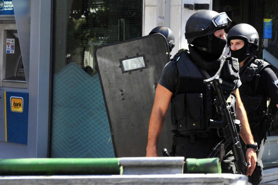 "Putin" valjao cigare sa bratom, stvorili imperiju! Godinama varali državu i okretali milione