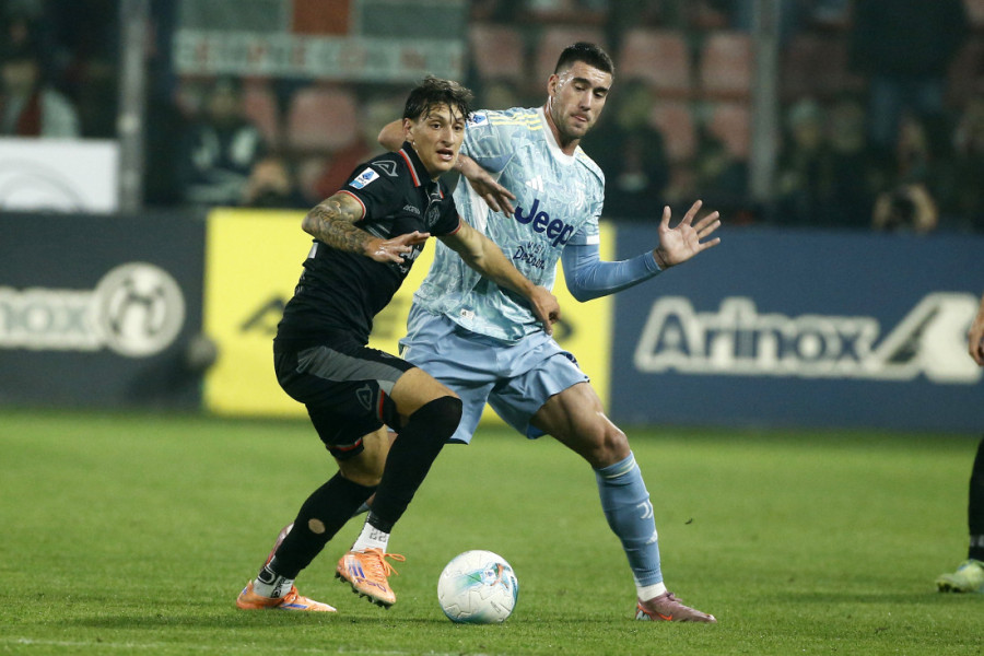 Kostić o "duplom rođendanu", Vlahović o lošim navikama Juvea: Srpski tandem analizirao pobedu nad Kremonezeom