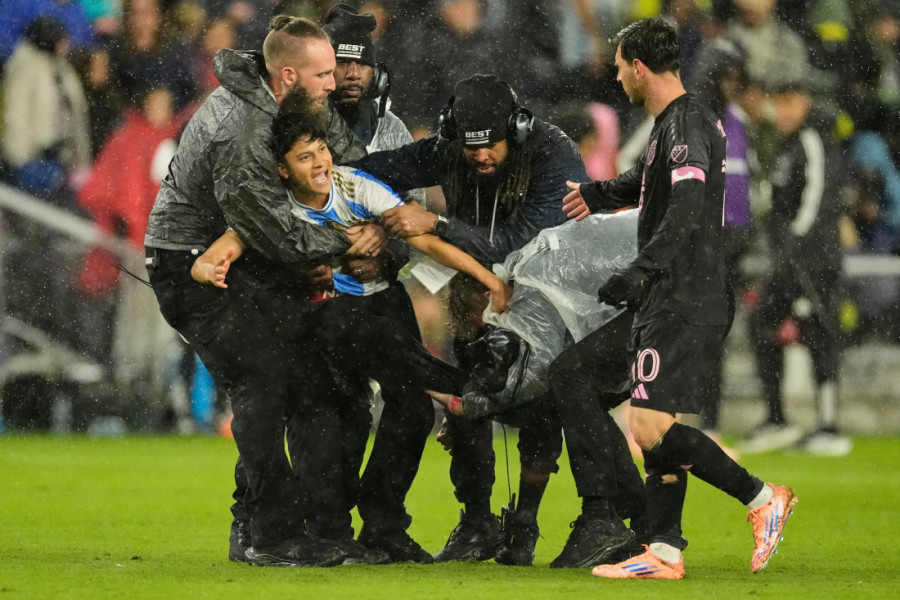 Mesi ipak mora u majstoricu: Leova golčina samo ublažila poraz (VIDEO)