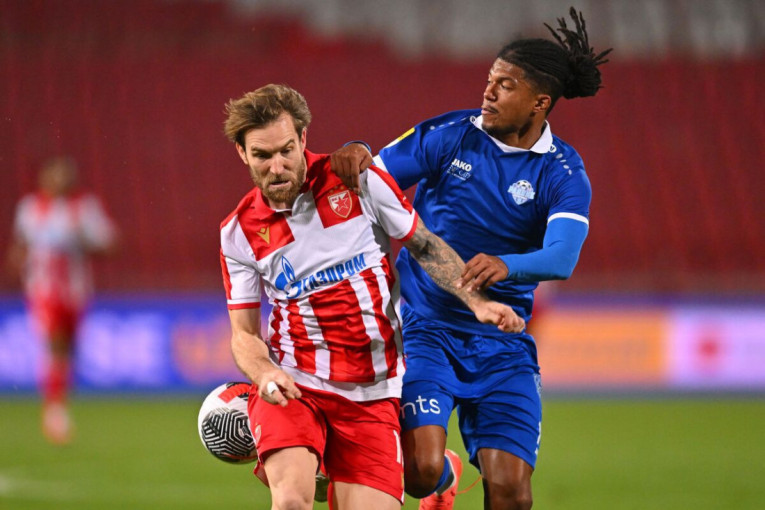 Zvezda ponovo razočarala! Radnik sapleo šampiona na Marakani! (VIDEO)