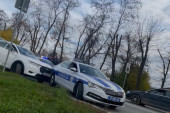 Potera u Čačku: Vozio luks automobili i nije hteo da stane, policija ga opkolila! (FOTO)