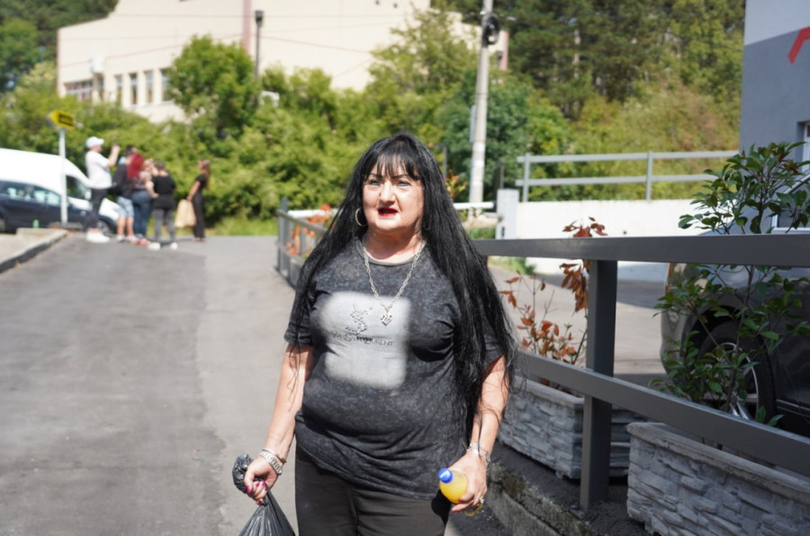 Lepa Brena slomljena zbog smrti člana "Slatkog greha"! S njim je počela karijeru: "Nadala sam se da će pobediti bolest"