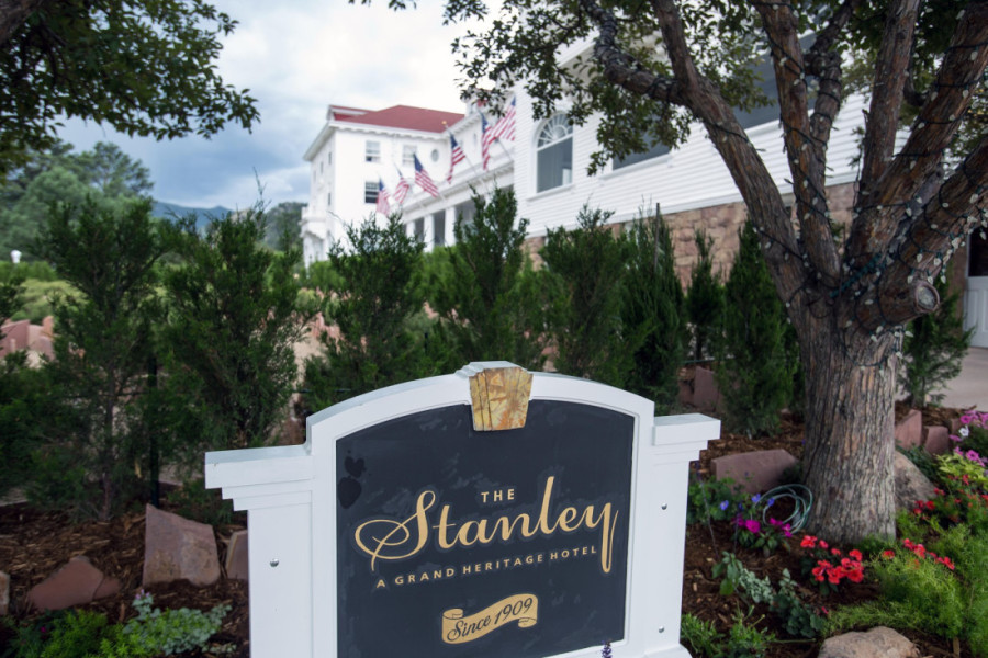 Jeziva priča o ukletom hotelu u kom je Stiven King doživeo nešto stravično: Da li je film "Isijavanje" snimljen po istinitim događajima?