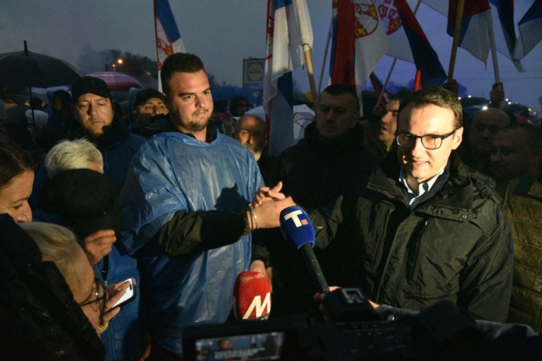 Petković: Velika zahvalnost herojima sa KiM koji pešače ka Novom Sadu