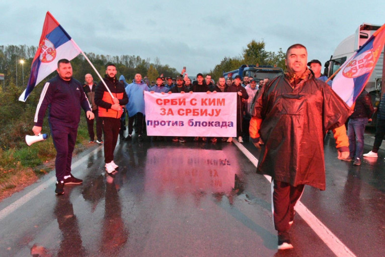 Petković: Velika zahvalnost herojima sa KiM koji pešače ka Novom Sadu