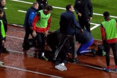 Šok u Superligi! Trener Radničkog 1923 preminuo na utakmici u Lučanima!