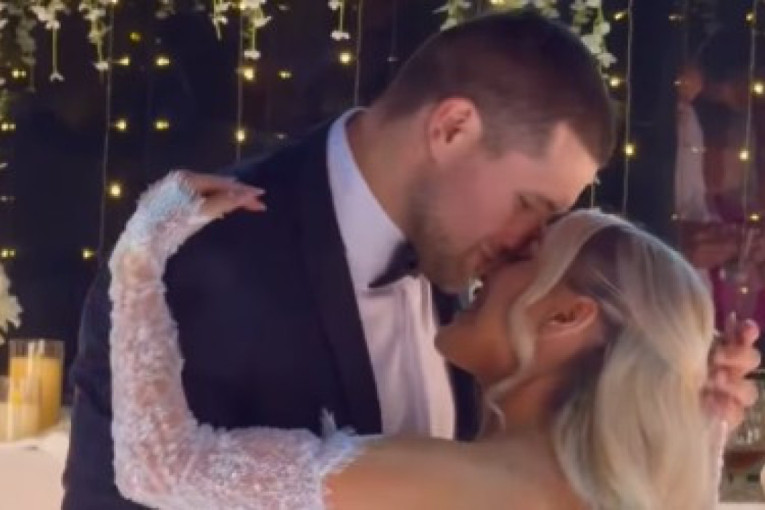 Udala se zvezda "Granda"! Pevačica u raskošnoj venčanici blistala do kasno u noć (FOTO)